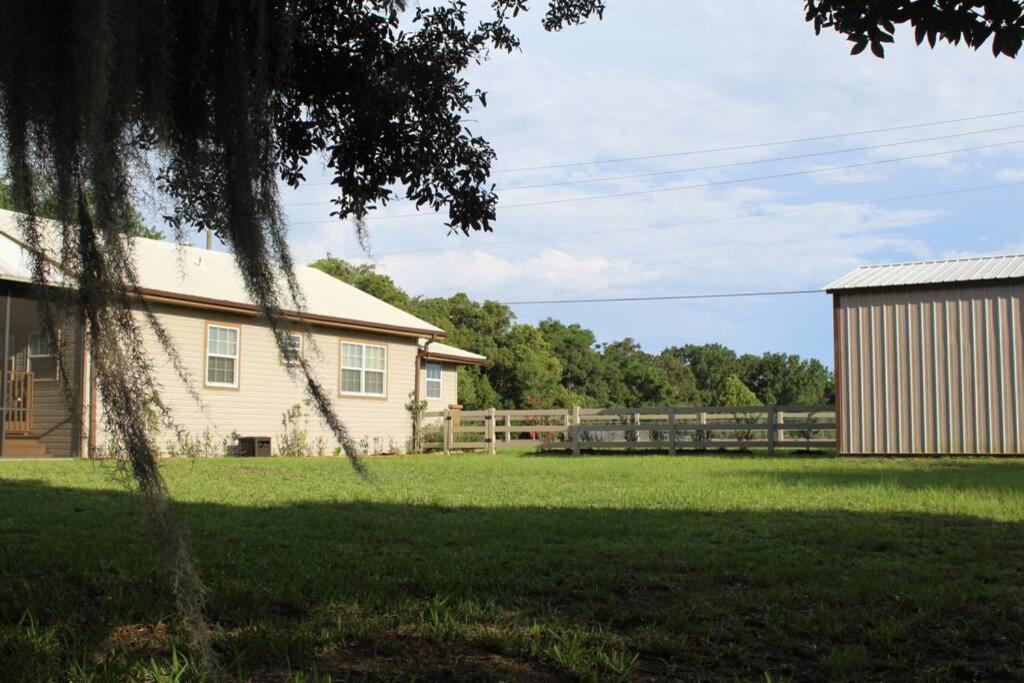 Beautiful Retreat, Hot Tub & Outdoor Living Space. Eustis Exterior photo