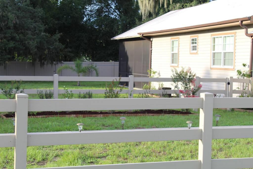 Beautiful Retreat, Hot Tub & Outdoor Living Space. Eustis Exterior photo